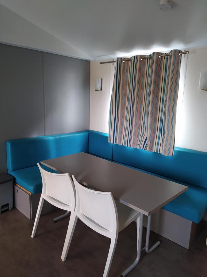 Hotel Camping Les Peupliers à Saint-Pere-en-Retz Extérieur photo