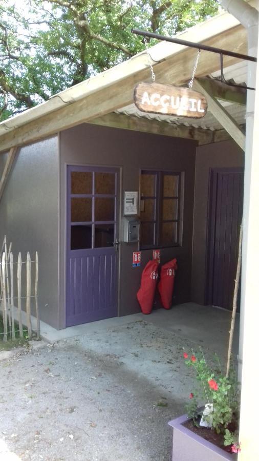 Hotel Camping Les Peupliers à Saint-Pere-en-Retz Extérieur photo