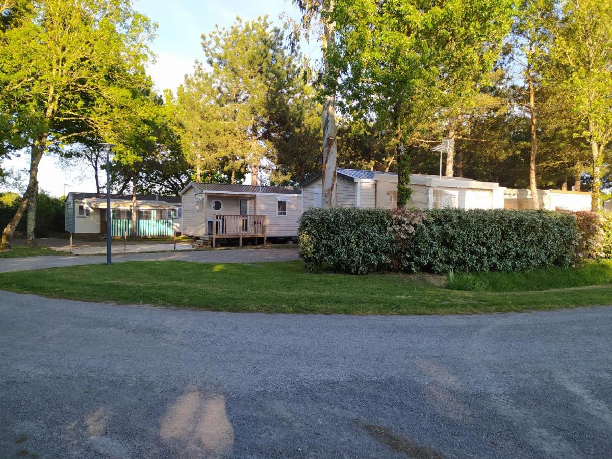 Hotel Camping Les Peupliers à Saint-Pere-en-Retz Extérieur photo